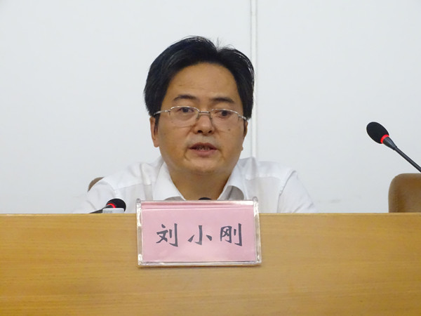 我校开展2018年高校毕业生就业服务月暨就业政策与法规宣讲活动